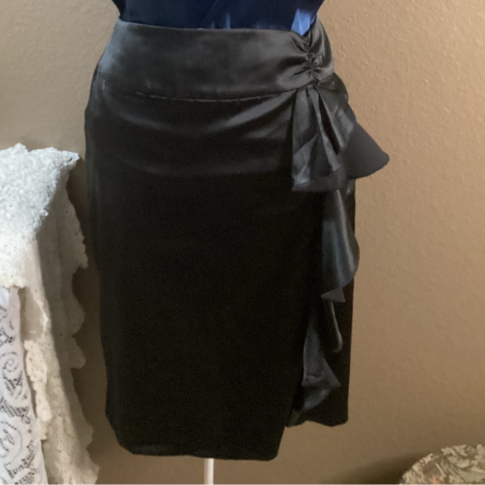 DALIA Collections RUFFLE BLACK SKIRT - Picture 6 of 10
